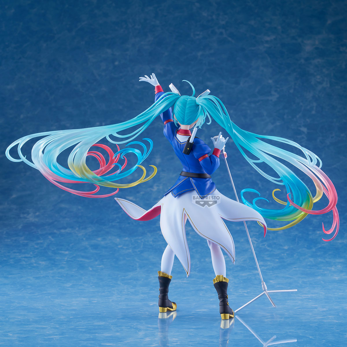 [Pre-order]GUNDAM 45TH×HATSUNE MIKU BANPRESTO EVOLVE-GUNDAM COLLABORATION-FIGURE